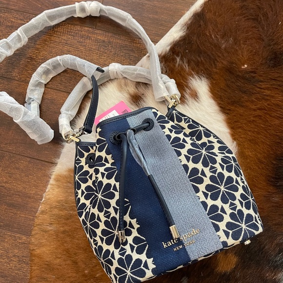 KATE SPADE NEW YORK Flower Jacquard Stripe Bucket bag blue - Picture 10 of 10